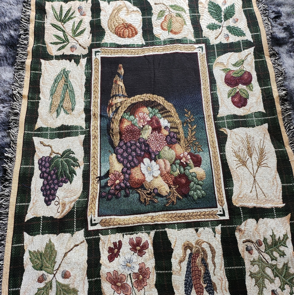Blanket/wall hanging
